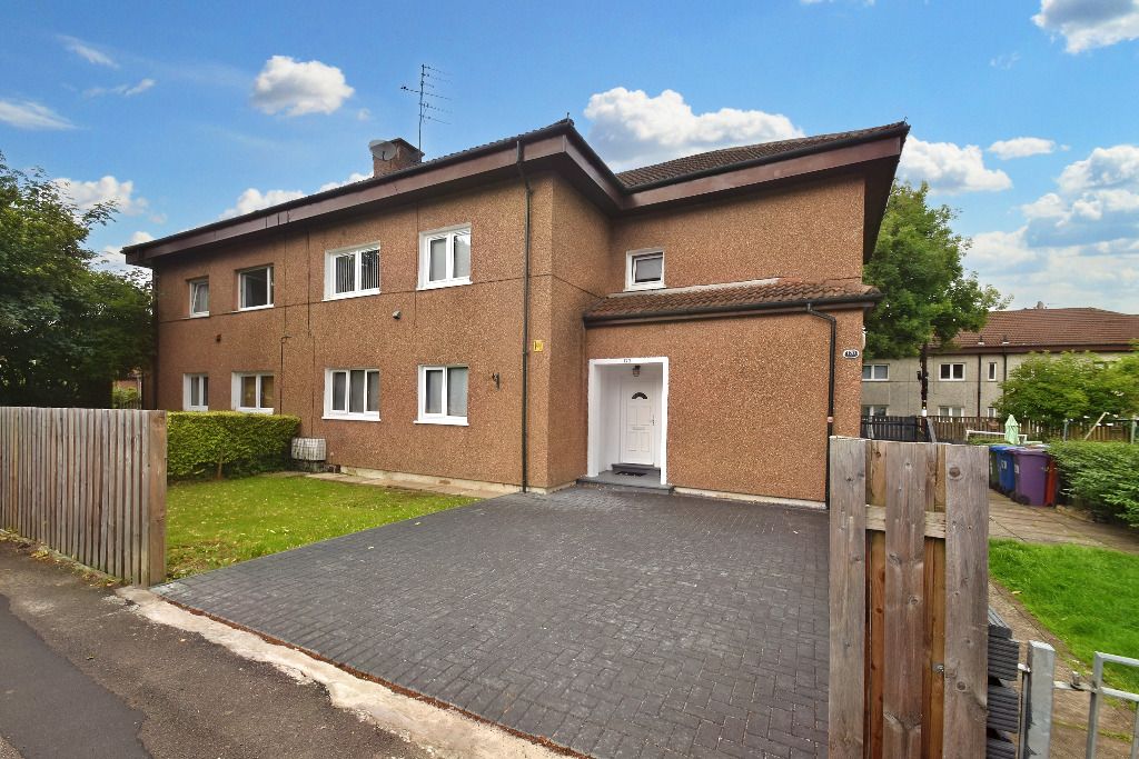 3 bed flat for sale in 122 Priesthill Road, Priesthill, Glasgow G53