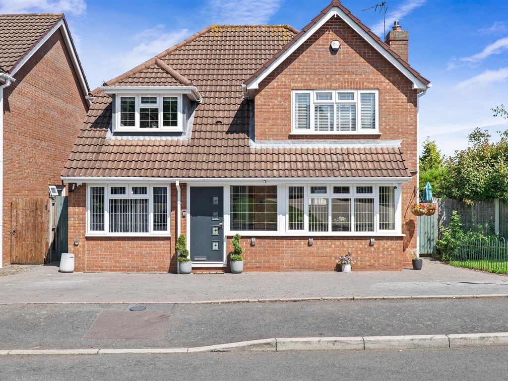 4 bed detached house for sale in Town Acres, Long Meadow, Worcester WR4