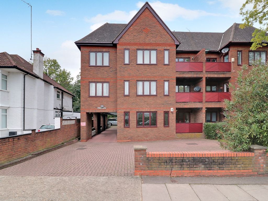 2 bed flat to rent in Carrington Lodge, 27 Forty Avenue, Wembley HA9, £