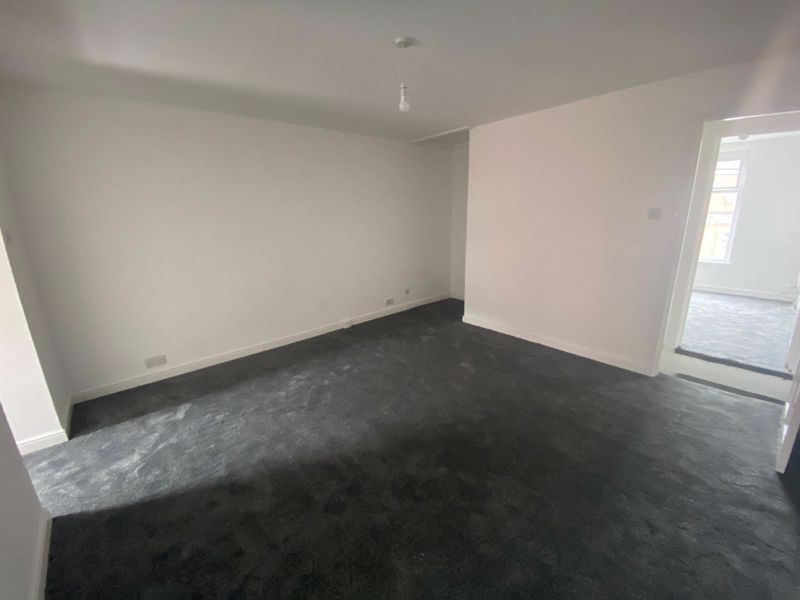 1 bed flat to rent in Grafton Street, Bolton BL1, £650 pcm Zoopla