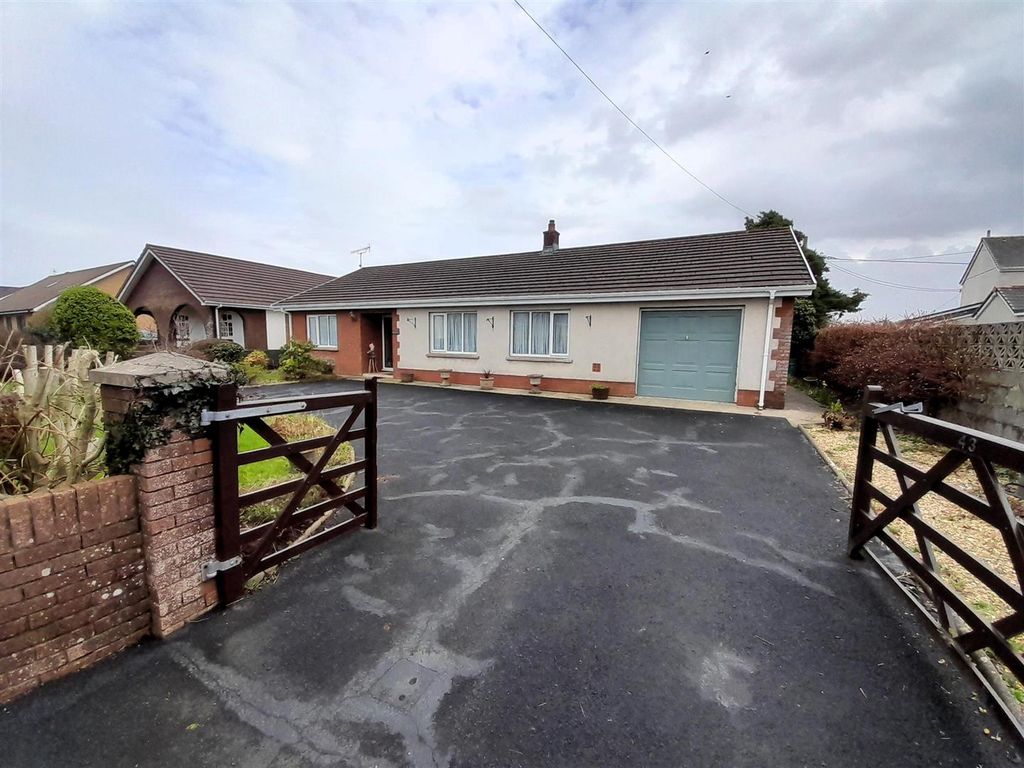 3 bed detached bungalow for sale in Priory Street, Kidwelly SA17, £