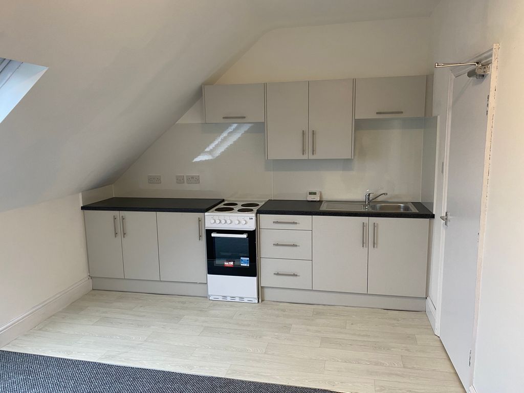 1 bed flat to rent in Beverley Road, Hull HU5, £450 pcm Zoopla