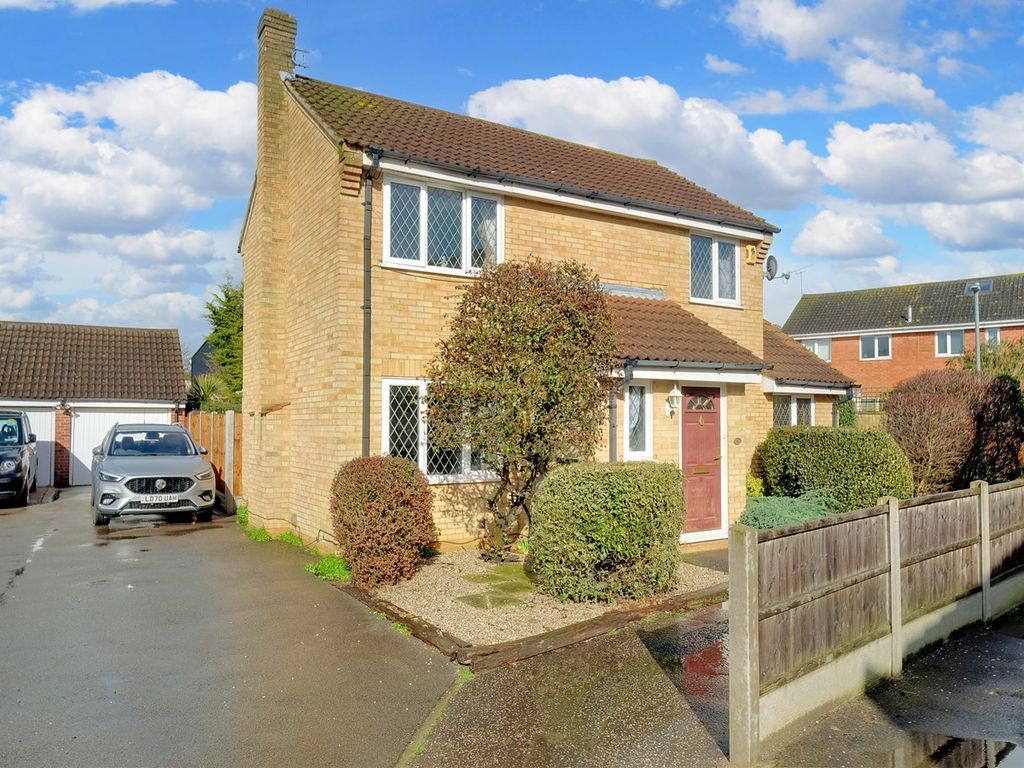 3 bed detached house for sale in Golding Thoroughfare, Chelmer Village
