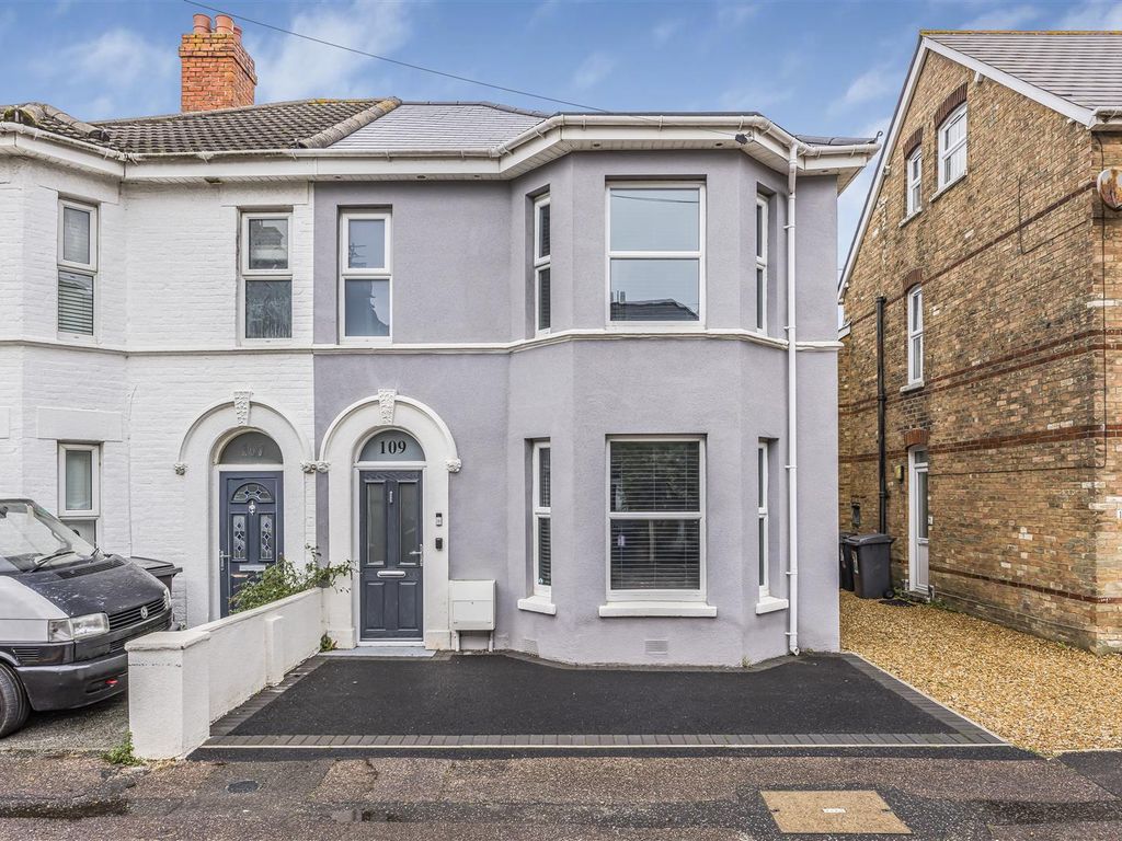 4 bed semidetached house for sale in Haviland Road,
