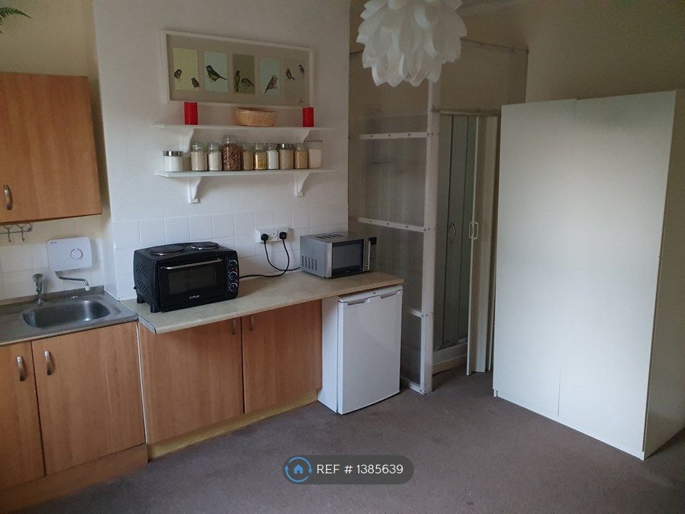 Room to rent in Thornhill Road, Croydon CR0 Zoopla