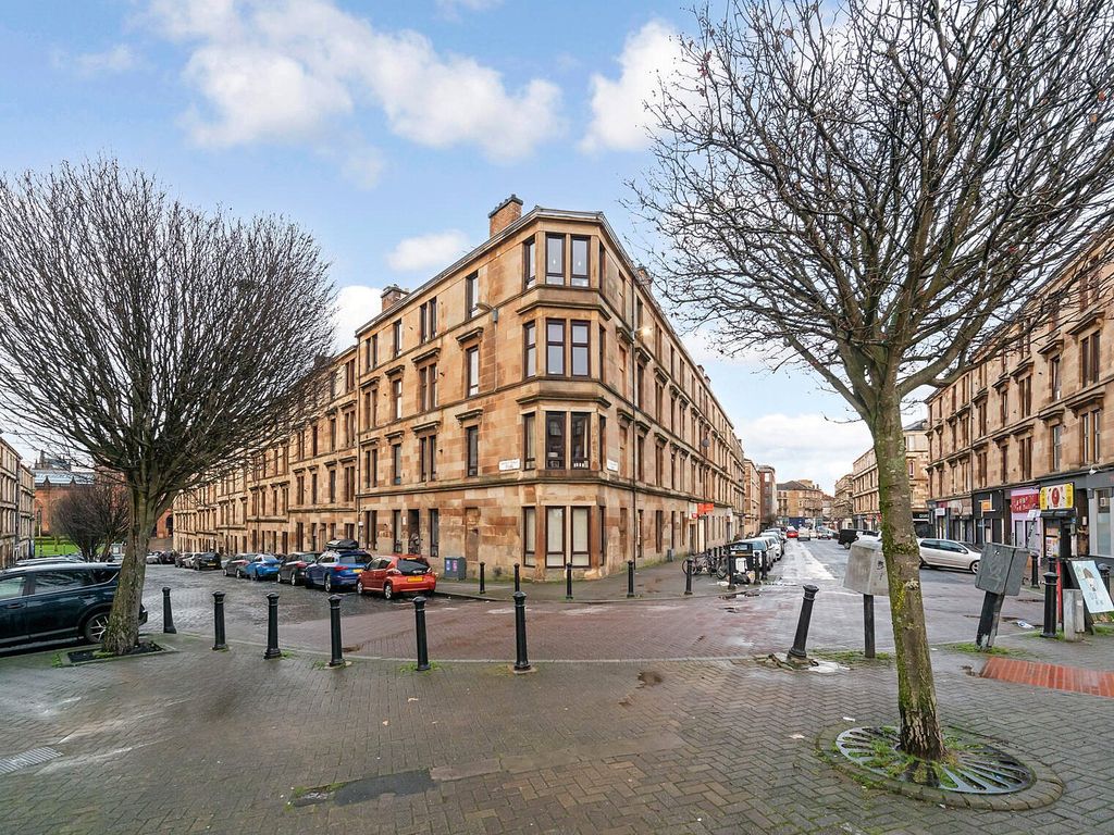 2 bed flat for sale in Regent Moray Street, Yorkhill, Glasgow G3, £