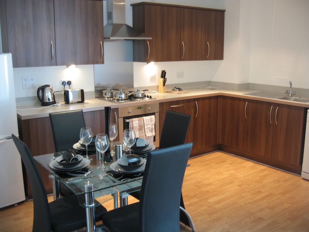 2 bed flat to rent in Firestone House, Clayponds Lane, Brentford TW8 Zoopla
