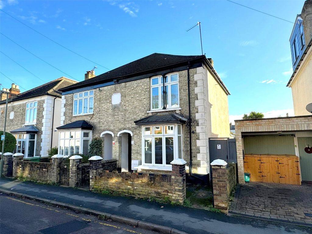 4 bed semidetached house for sale in Staines, Surrey TW18, £475,000