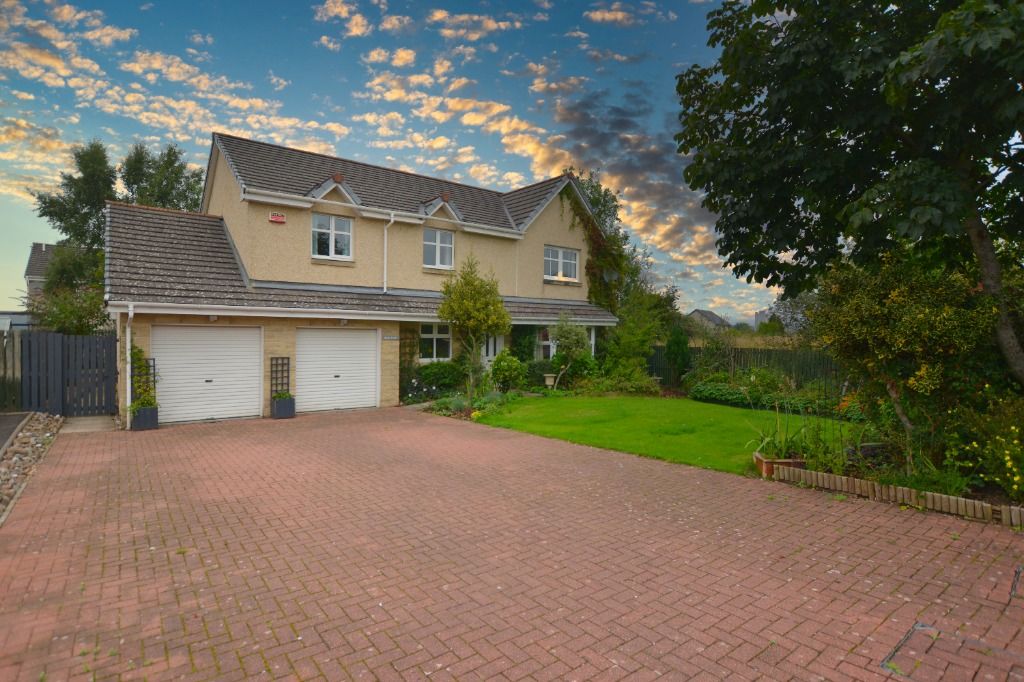 5 bed detached house to rent in 6 The Haven, Stirling, . FK7 Zoopla