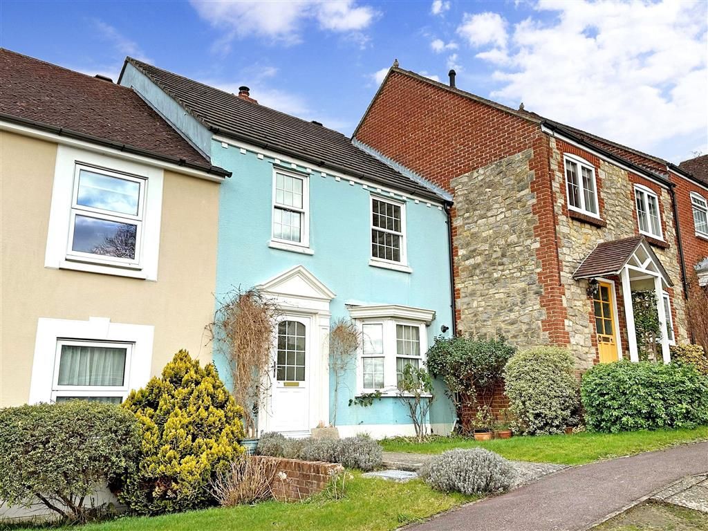 3 bed terraced house for sale in Poplar Way, Midhurst, West Sussex GU29