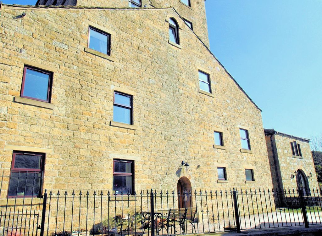 3 bed flat for sale in Kell Lane, Wainstalls, Halifax HX2 Zoopla
