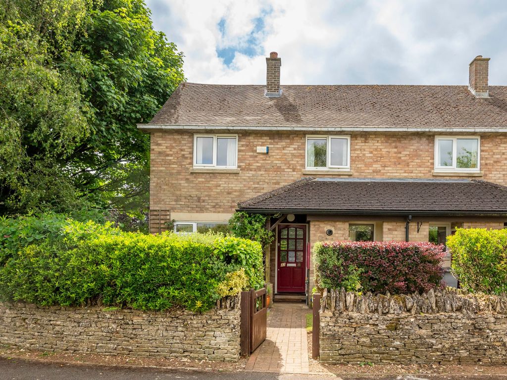 2 bed end terrace house for sale in Sopwith Road, Upper Rissington GL54