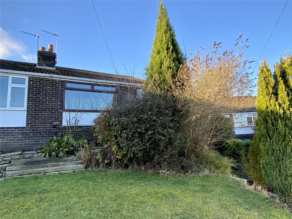 2 bed bungalow to rent in Stoney Lane, Upper Batley WF17, £895 pcm Zoopla