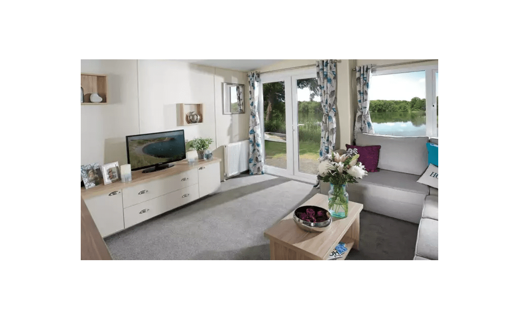 2 bed mobile/park home for sale in Boundary Ln, St Leonards, Ringwood