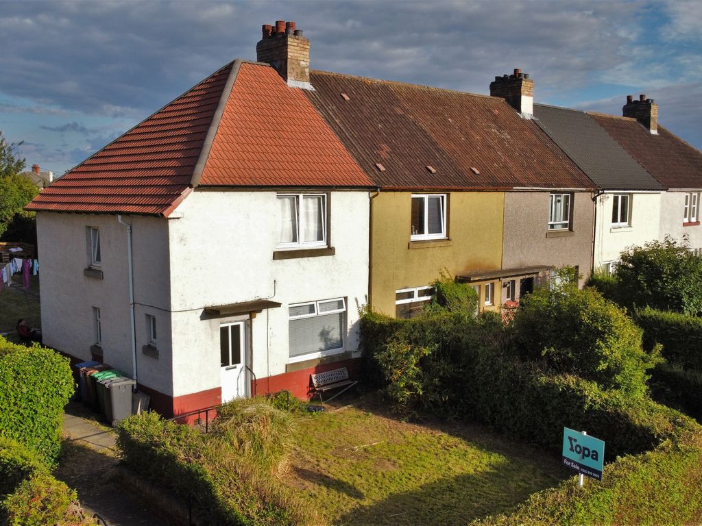3 bed end terrace house for sale in Kings Road, Rosyth, Dunfermline