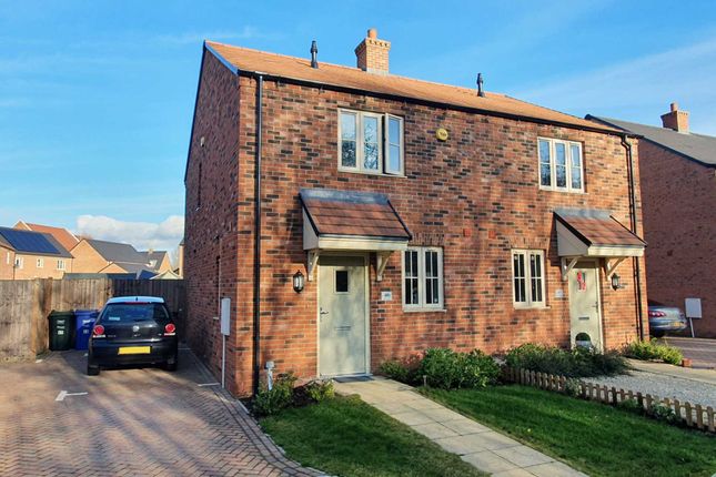 Flanders Close, Bicester OX26, 2 bedroom semidetached house for sale