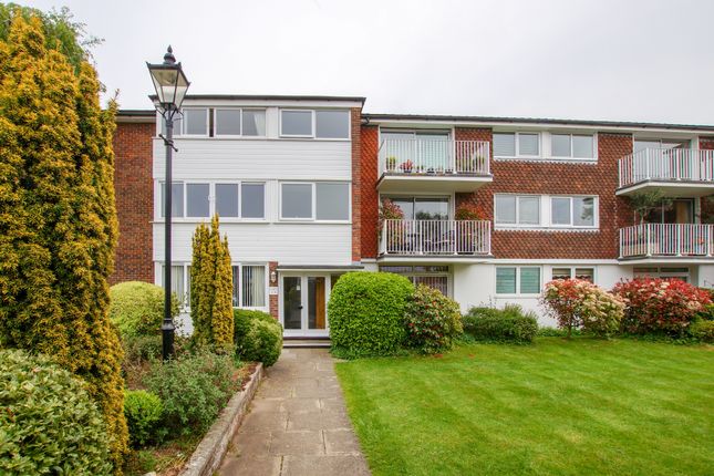 Homes to Let in King Gardens, Chichester PO19 Rent Property in