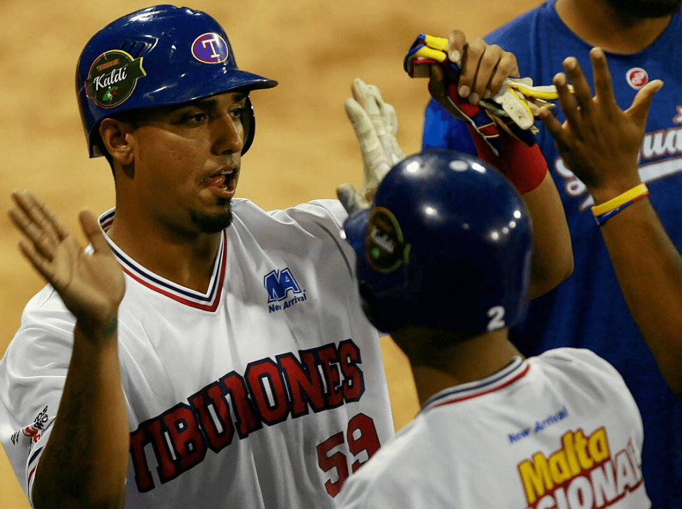Dos escualos muestran su satisfacción de jugar con Tiburones Líder en deportes