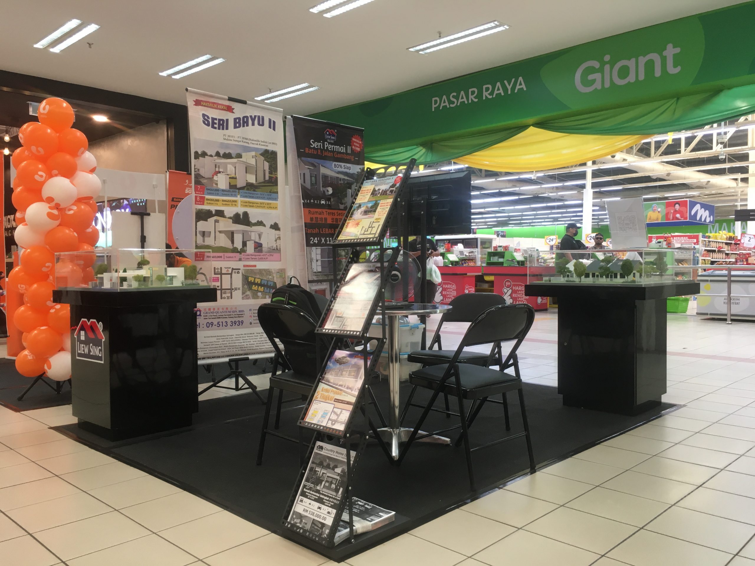 Sales Booth At Giant, Kuantan (27/3/20239/4/2023) Liew Sing