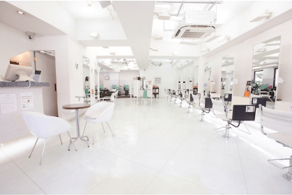 下北沢】メンズにおすすめの美容院6選！安い&夜遅くまで営業 | 美容室 下北沢駅周辺でカット&カラーが安い美容院まとめ - らいふぷらすわん