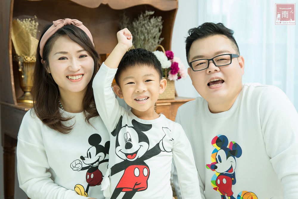 【親子寫真】為寶貝留下每一階段的回憶｜高雄親子寫真推薦｜服務人員.攝影師有耐心又專業｜孕婦寫真｜親子寫真~小詩琦映像館高雄店