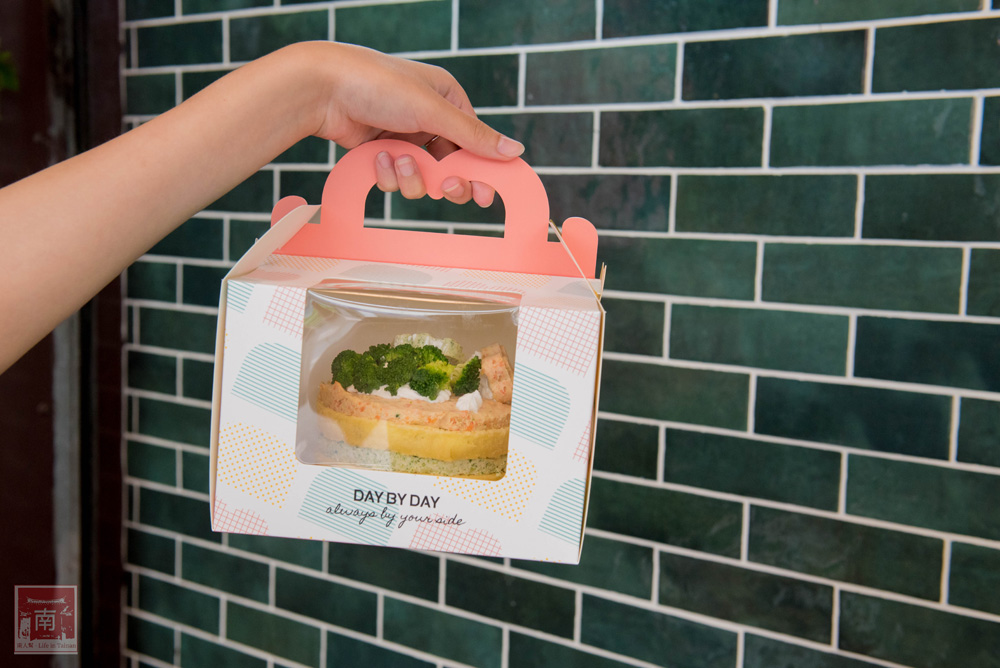 【台南手作】台南DIY甜點教室｜毛小孩專屬蛋糕親手做｜壽星當天可免費手作生日蛋糕｜新手做甜點變得超簡單｜平板式教學現場店員協助~~Day By Day甘單作