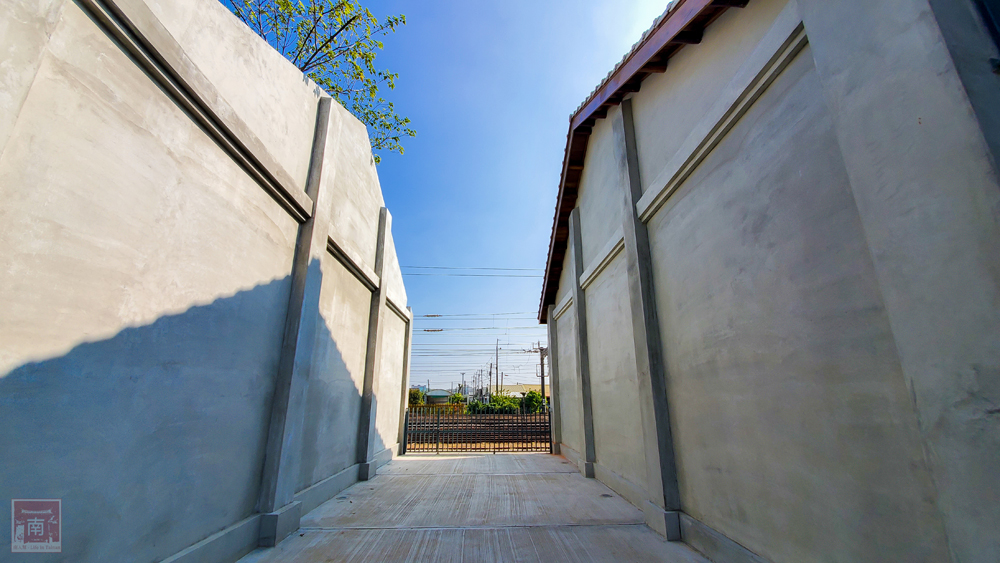 【臺南景點】全台最大嘉南大圳互動劇場，在大圳體驗玩水趣，還有鹽鐵歷史建築群、台版魷魚遊戲走、超大彈珠台~隆田chacha文化資產教育園區