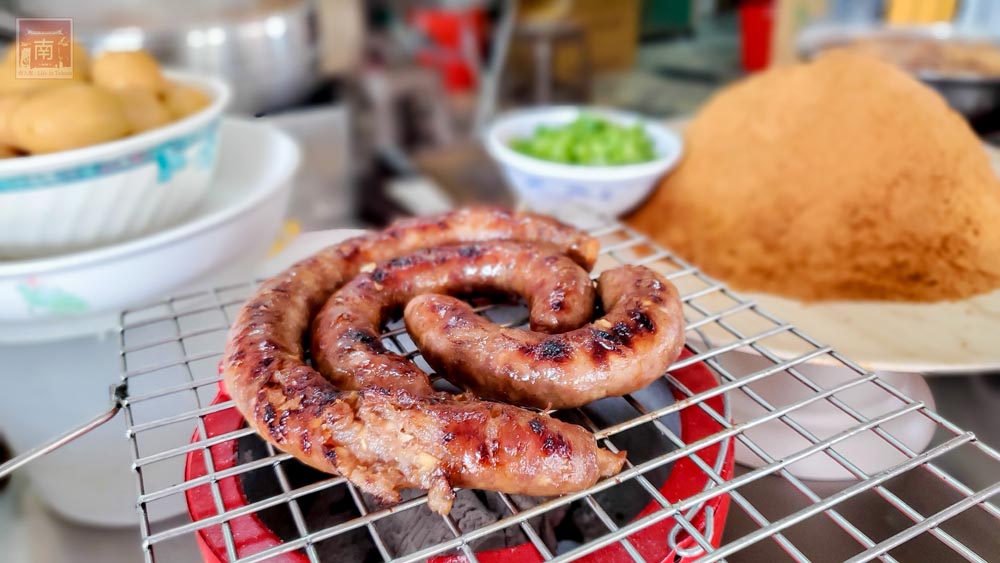 【臺南美食】陪伴南廠人長大的肉燥飯老店,肉燥飯搭配炭烤香腸才對味,沒有網紅的加持只有在地的美味~順天肉燥飯 【臺南美食】陪伴南廠人長大的肉燥飯老店,肉燥飯搭配炭烤香腸才對味,沒有網紅的加持只有在地的美味~順天肉燥飯