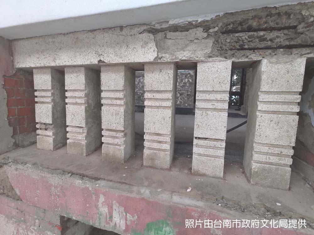 【臺南新聞】上學竟然不能先進教室？!建興國中修復工程發現日治時期學生休息室~日治時期校園內生徒扣室