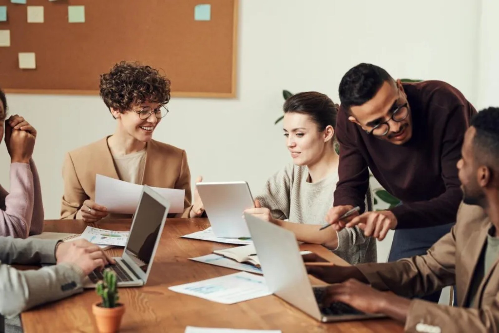 Cleveland Law Firm Acts Decisively After Viral Text Sparks Widespread Conversation on Workplace Culture for Women