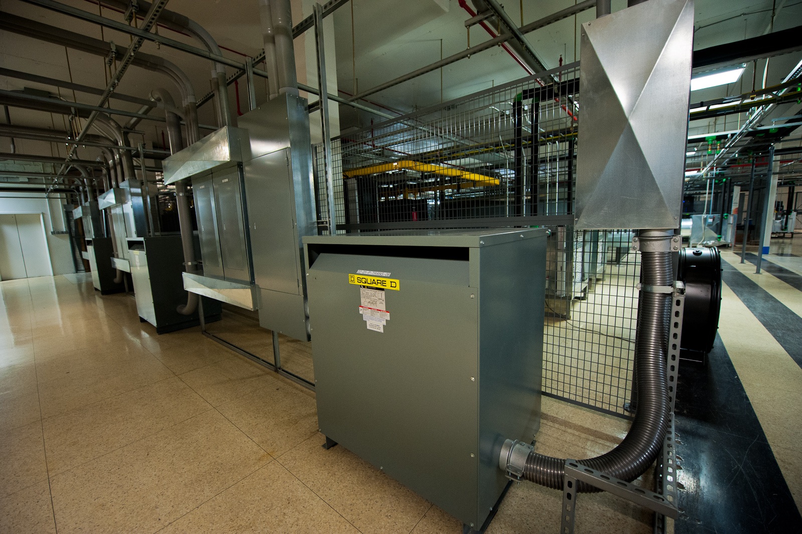 Benefits of Liquid Cooling in Data Centers Lifeline Data Centers