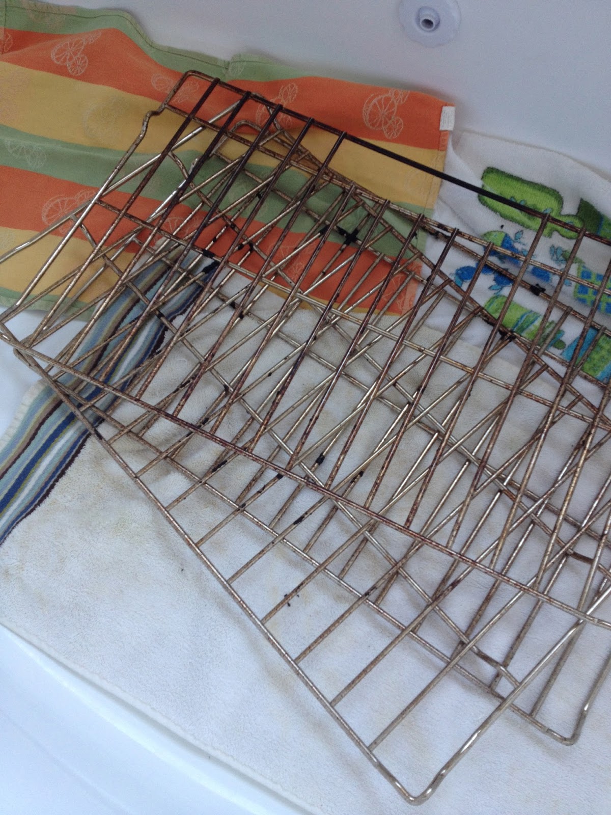 How to Clean Oven Racks In the Bathtub Life Love Larson