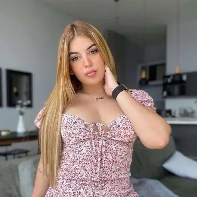 Isabella Ramirez Wiki, Age, Bio, Height, Boyfriend, Career, Salary