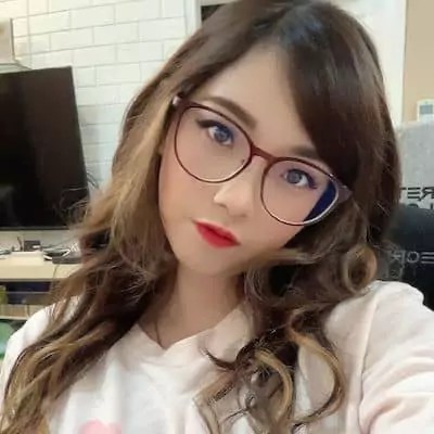 Kimi Hime Wiki, Age, Bio, Height, Boyfriend, Career, and Net Worth
