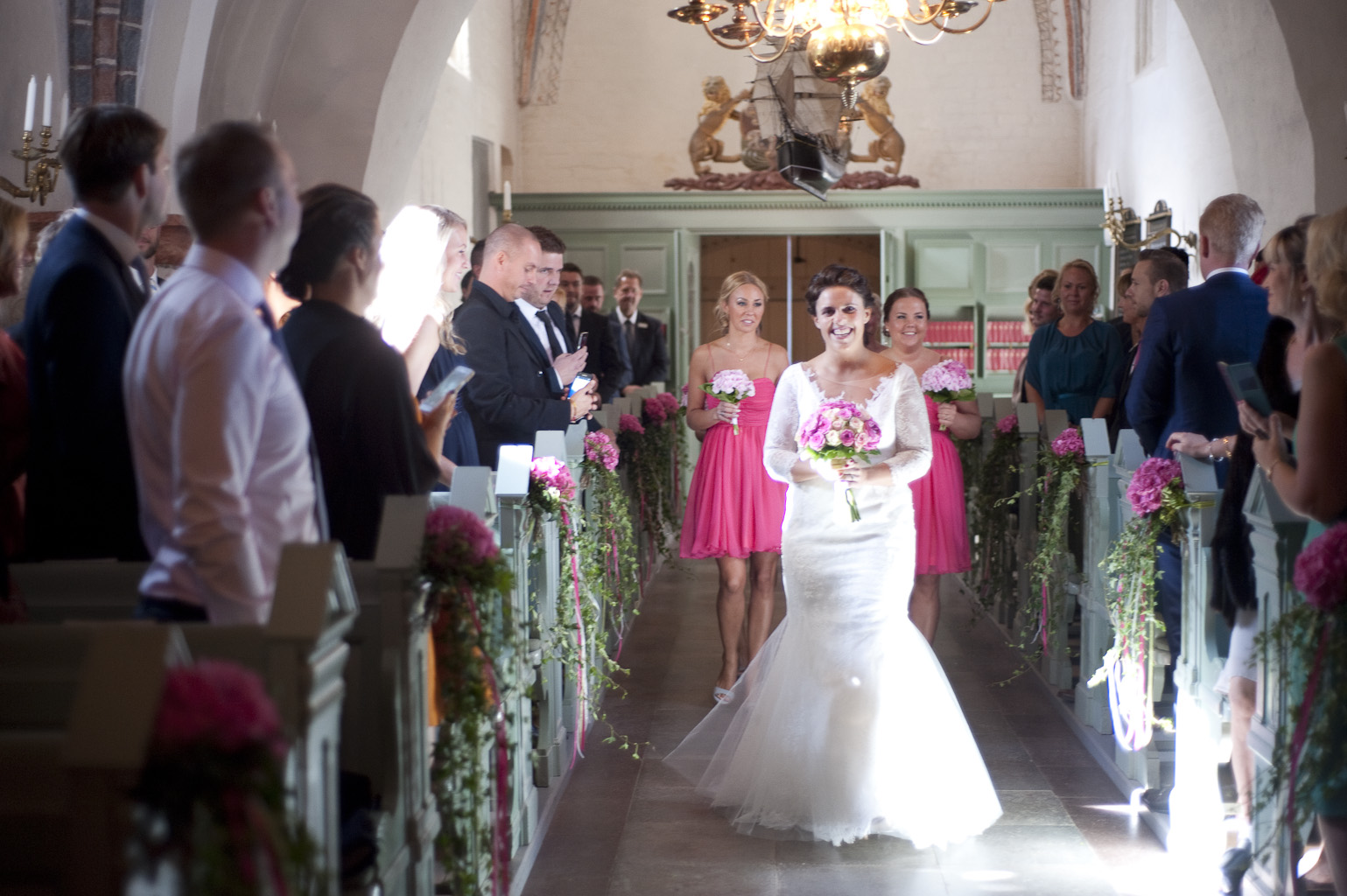 Underbart bröllop på Grand Hotell i Mölle. Fotograf Li Fernstedt i
