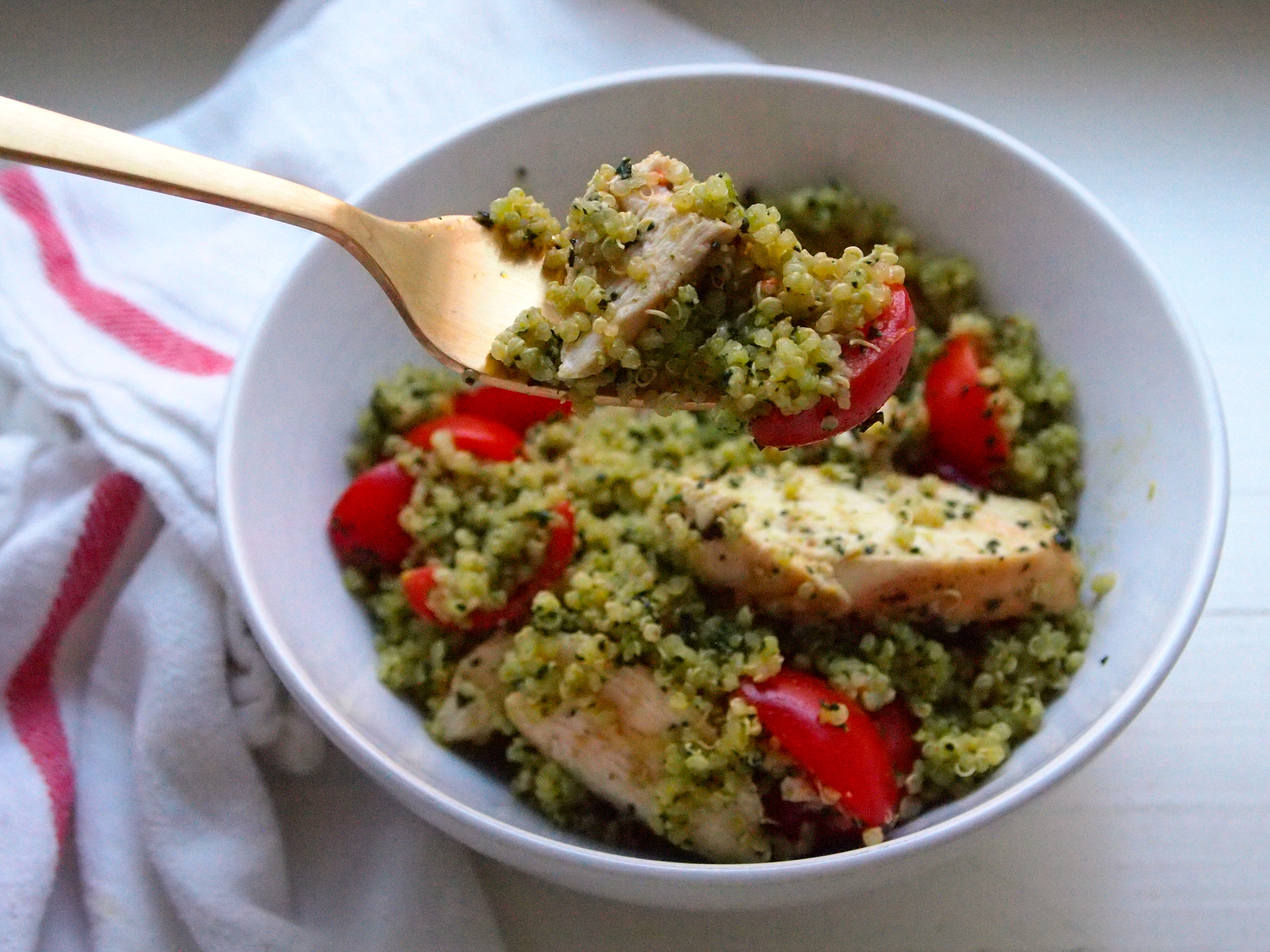 Quinoa Pesto Salad with Seared Chicken and Tomatoes & One Week Down