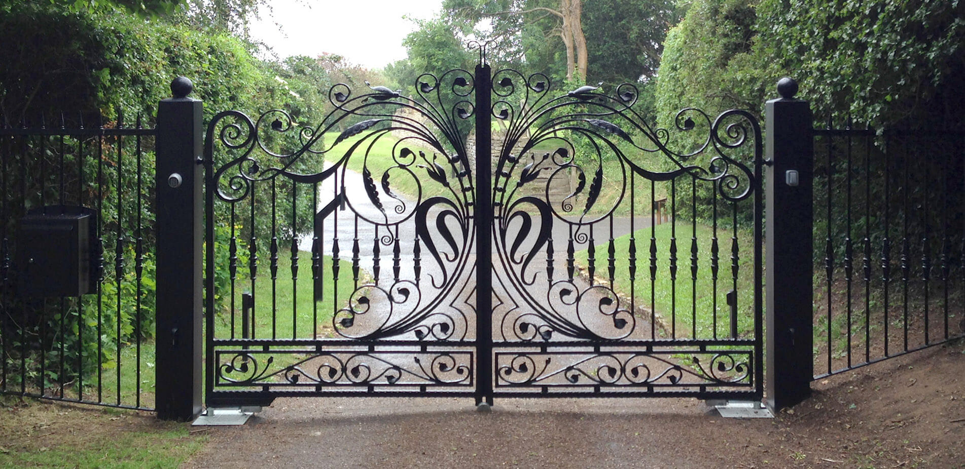 Steel Gates Tailor Made Entrances Lifestyle Gates Bedford
