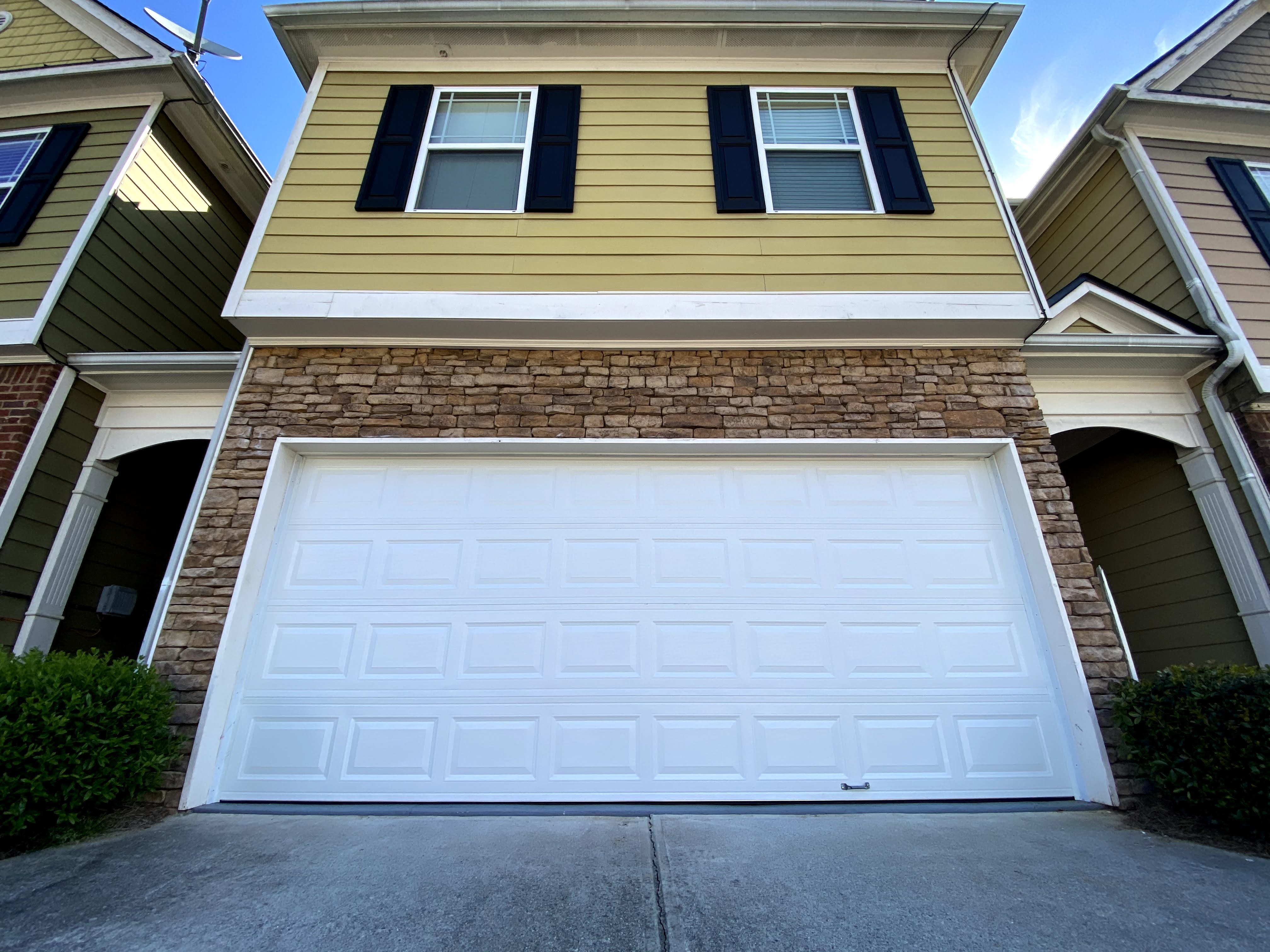 24 Hours Emergency Cheap Garage Door Installation in Minneapolis