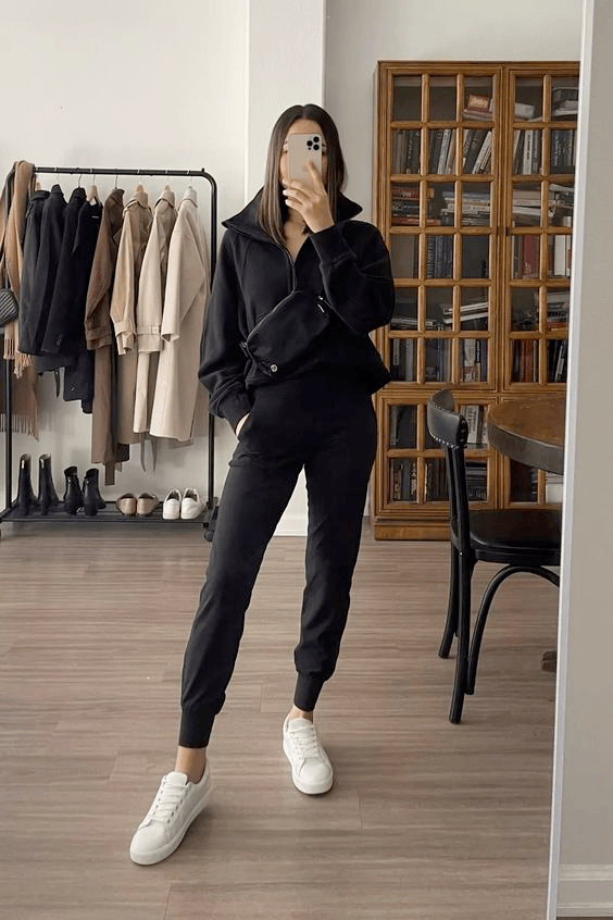 lululemon athleisure outfit comfy joggers