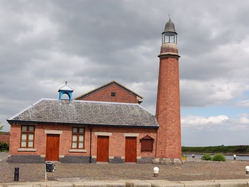 Ellesmere Port Lighthouse (Whitby Lighthouse) Lighthouse