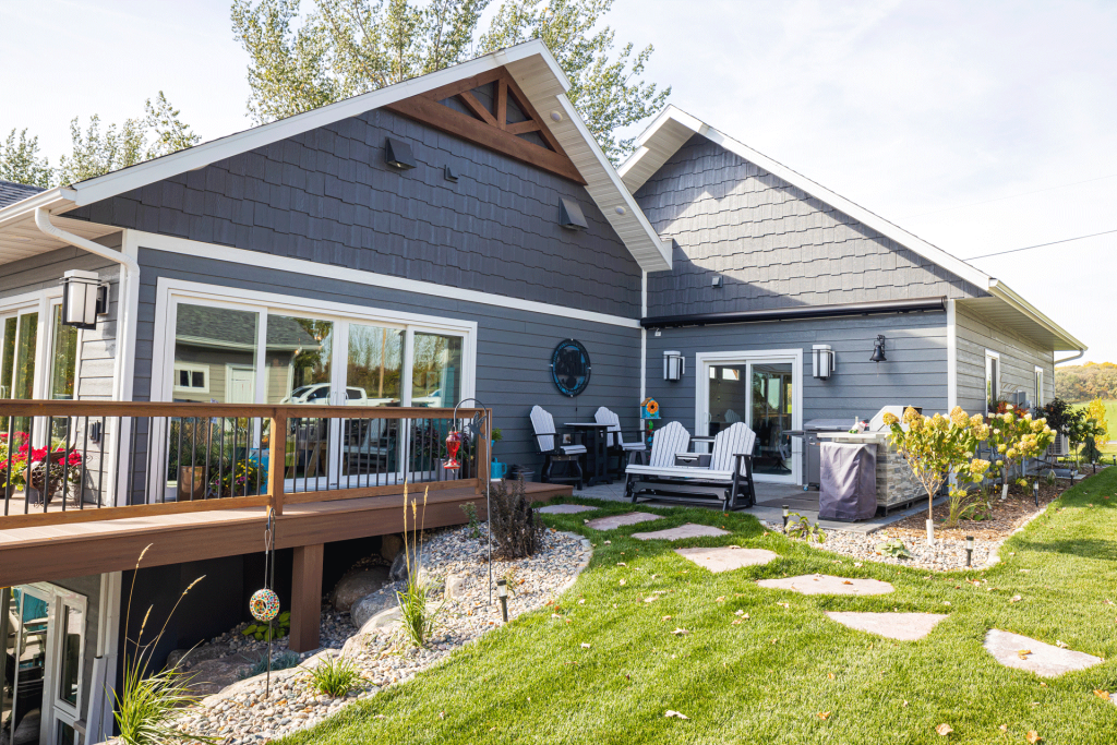 Sweet Home Sallie Lighthouse Construction