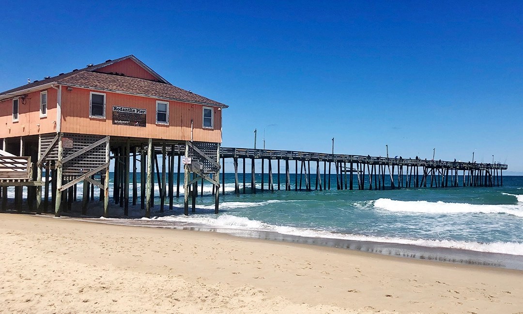 Go Fishing with Family at the Rodanthe Pier Lighthouse View