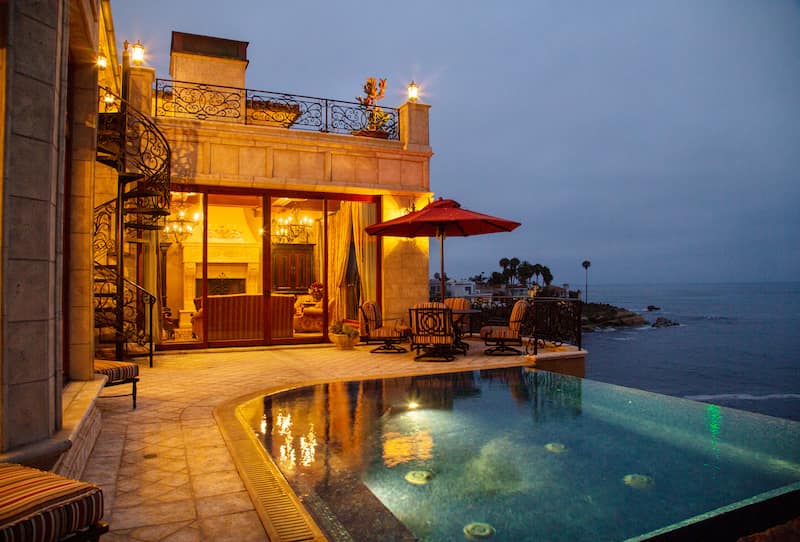 About Our Lighting Company in San Diego Lighting Distinctions 760