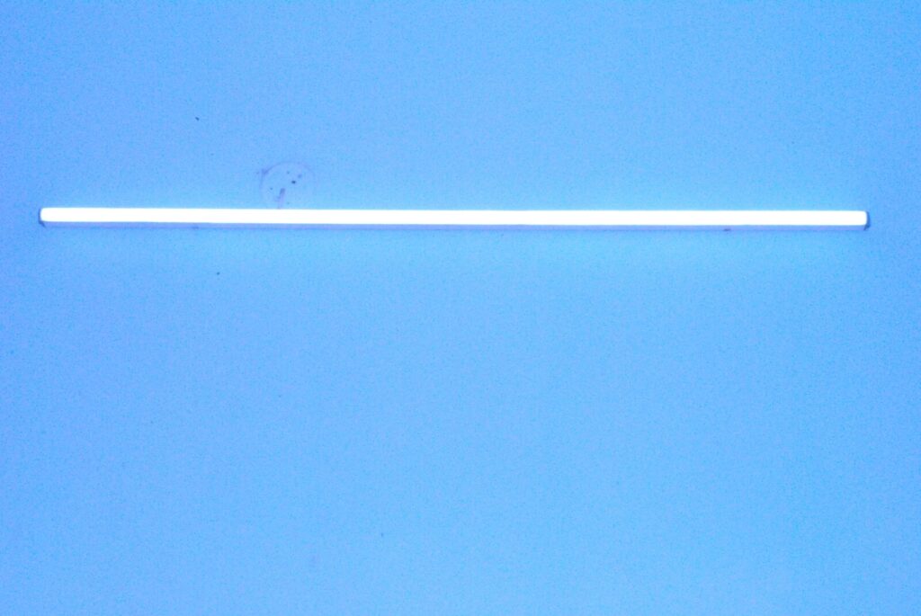 The Real Difference Between Direct Wire LED Tubes and LED Tubes Using
