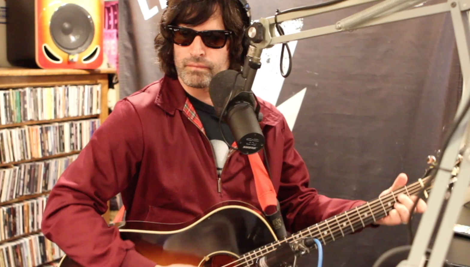 Pete Yorn performing “Crystal Village” and “I Wanna Be The One” [video]