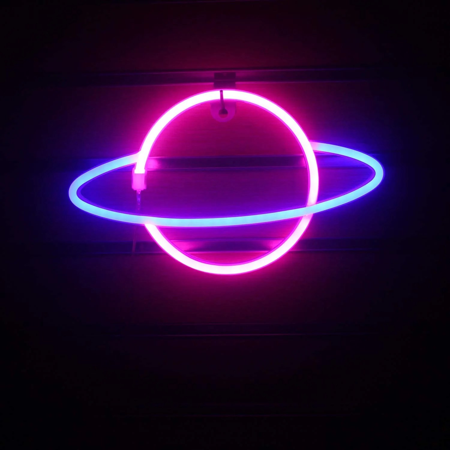 Fifteen Unique Neon Light Signs Ideas for Room Lights Den