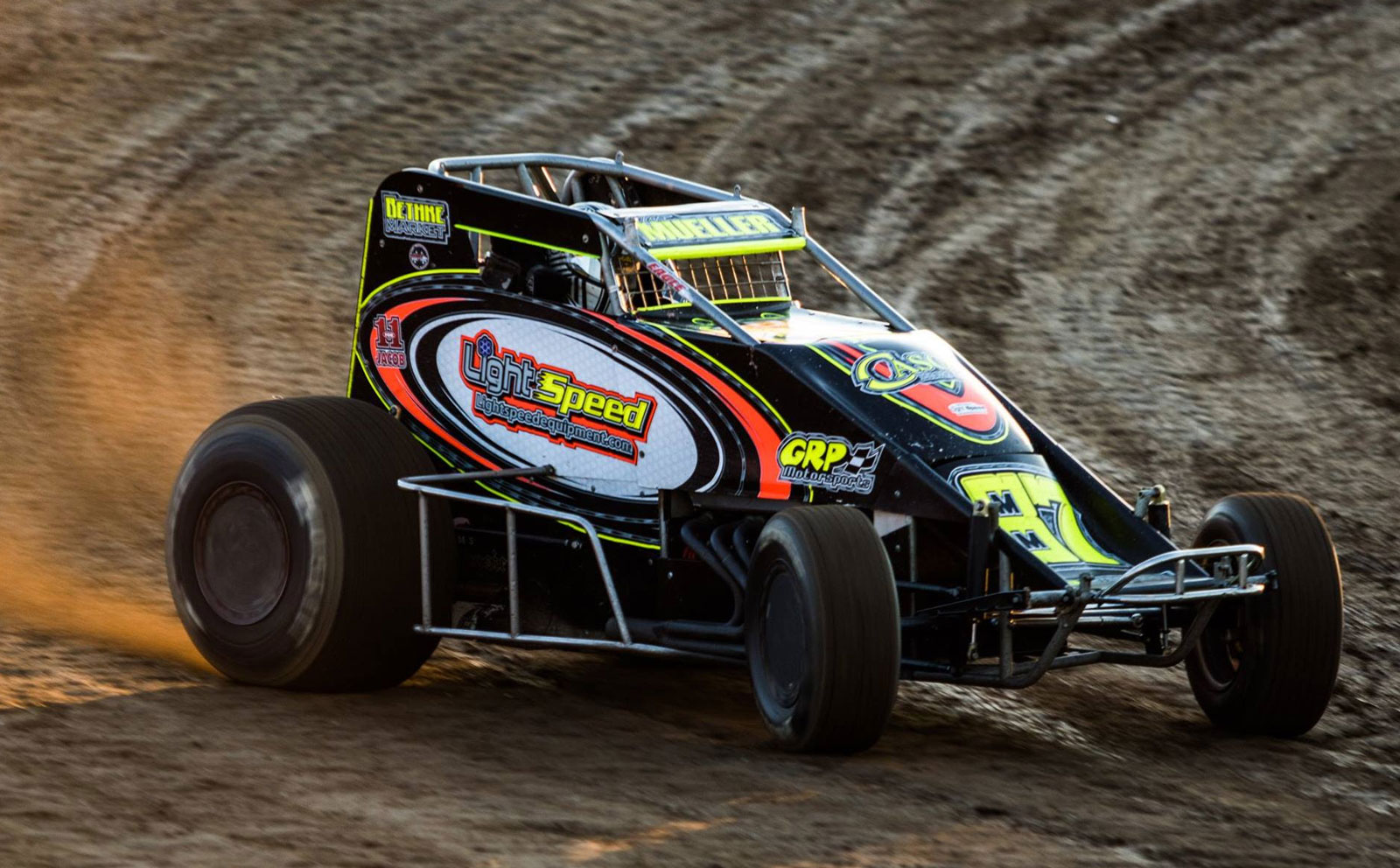 Mueller Lightspeed Equipment Sprint car is the 2017 UMSS Champion