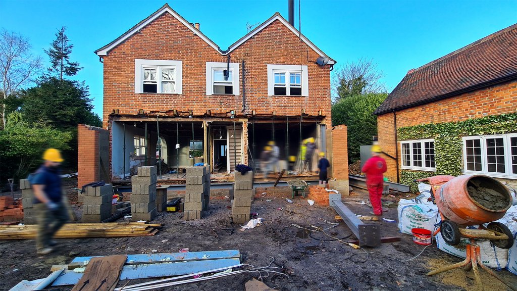 BAGSHOT HOUSE Liightbox Constructions