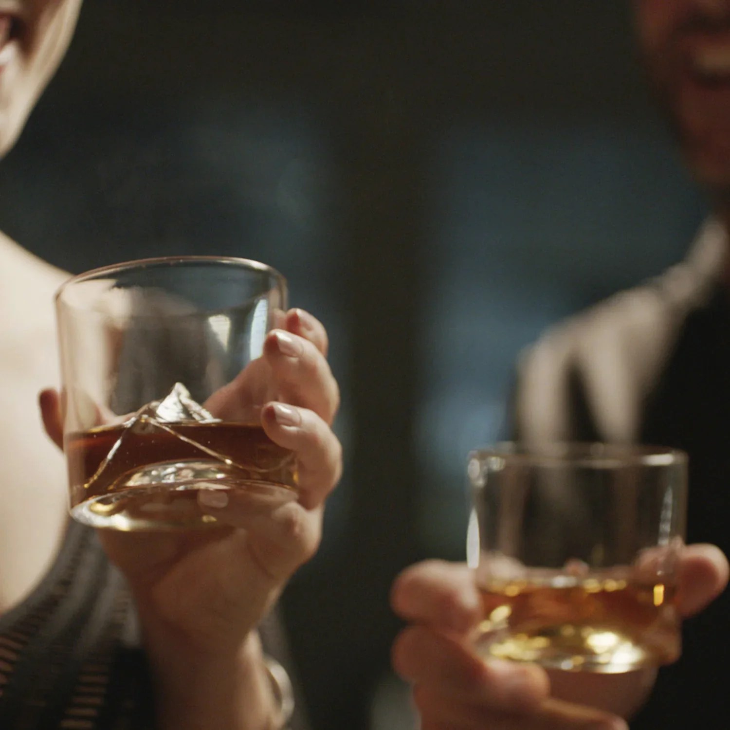 Buy Your Elegant Crystal Bourbon Glasses Today