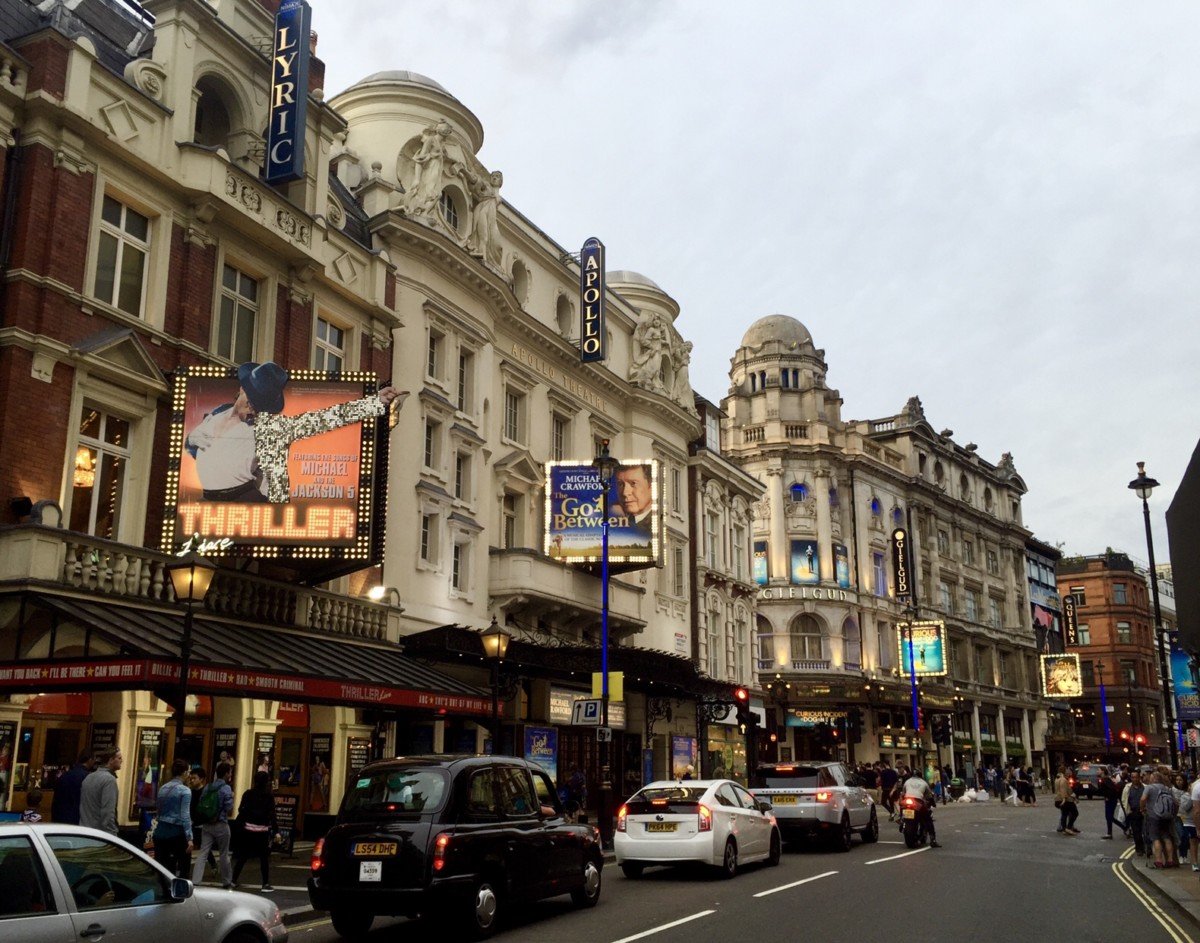 How to get cheap theatre tickets in London like love do